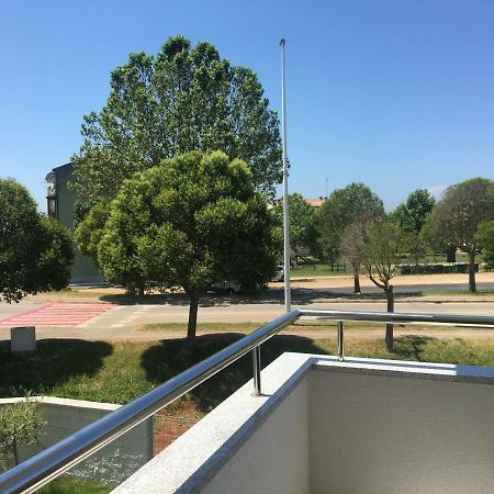 Holly Apartman Умаг Екстериор снимка